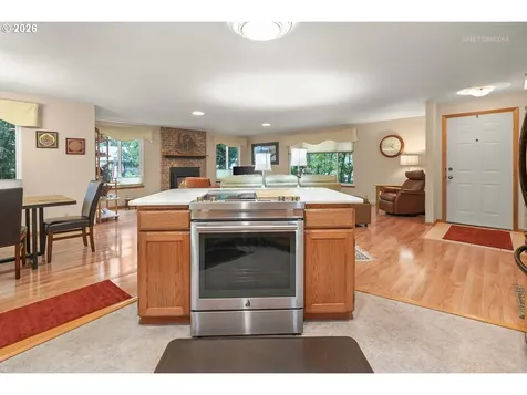 903 NE 3rd Avenue Hillsboro OR 97124