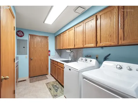 903 NE 3rd Avenue Hillsboro OR 97124