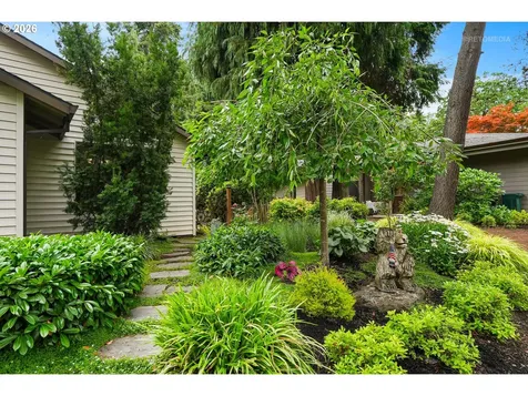 903 NE 3rd Avenue Hillsboro OR 97124