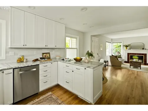 2619 SE 61st Avenue Portland OR 97206