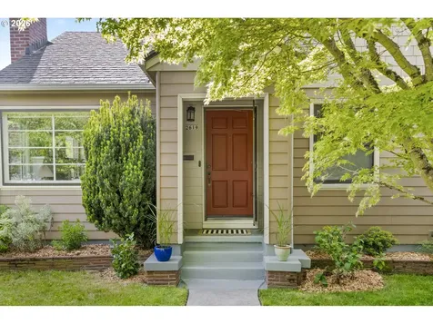 2619 SE 61st Avenue Portland OR 97206