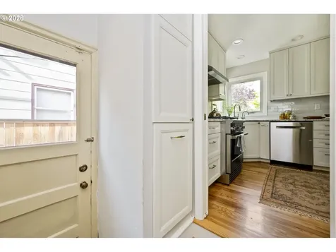 2619 SE 61st Avenue Portland OR 97206