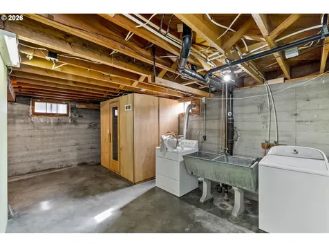 2619 SE 61st Avenue Portland OR 97206
