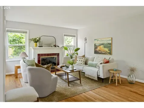 2619 SE 61st Avenue Portland OR 97206
