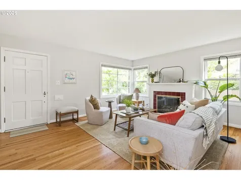 2619 SE 61st Avenue Portland OR 97206