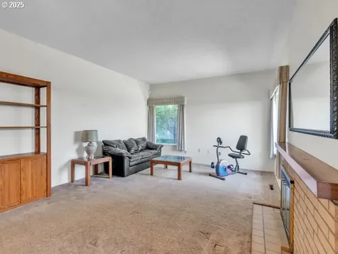 3016 Twin Oak Place NW Salem OR 97304