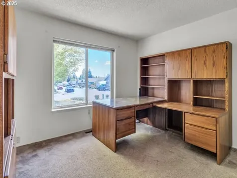 3016 Twin Oak Place NW Salem OR 97304