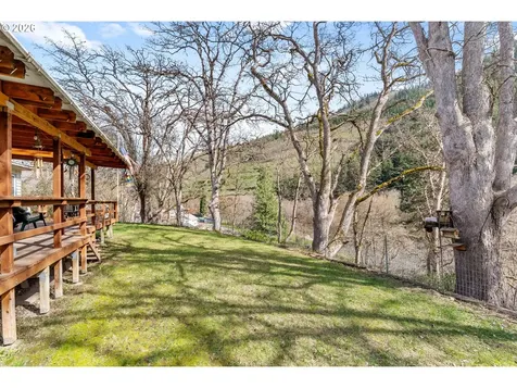 500 And 502 Bluff Street Klickitat WA 98628