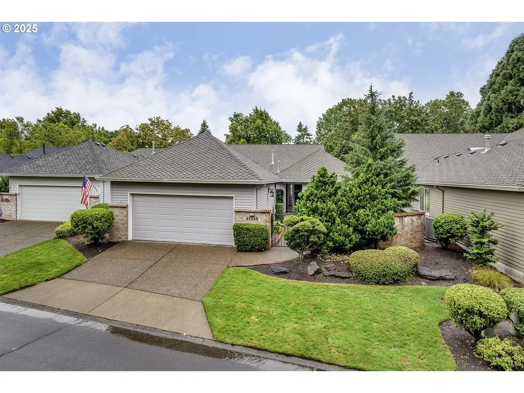 32209 SW Lake Drive Wilsonville OR 97070