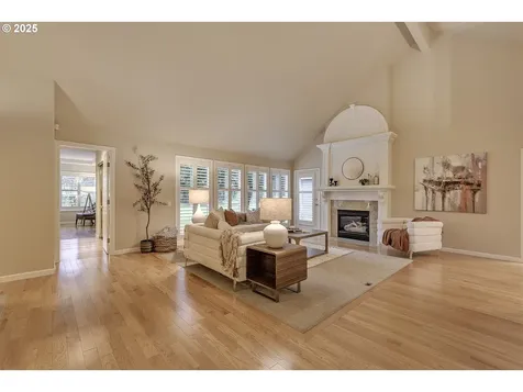 32209 SW Lake Drive Wilsonville OR 97070