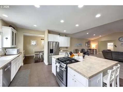 90022 Ocean Drive Warrenton OR 97146