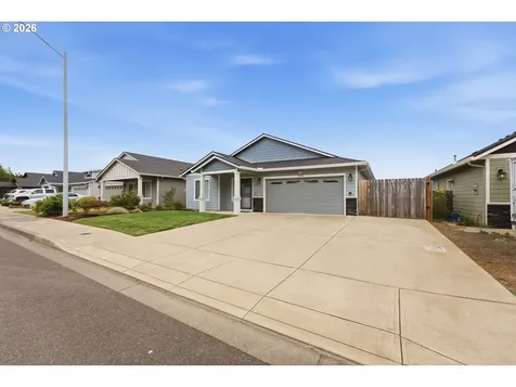 2755 Mia Court Salem OR 97306