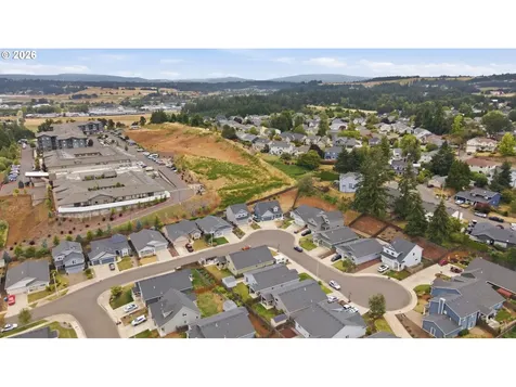 2755 Mia Court Salem OR 97306