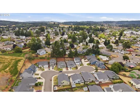 2755 Mia Court Salem OR 97306