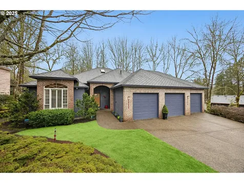 10215 SW 31st Avenue Portland OR 97219