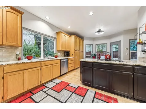 10215 SW 31st Avenue Portland OR 97219