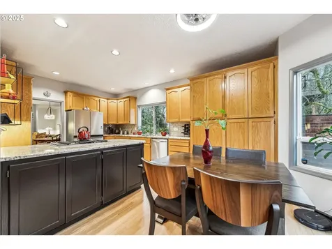 10215 SW 31st Avenue Portland OR 97219