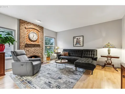 10215 SW 31st Avenue Portland OR 97219
