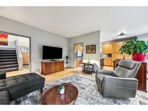 10215 SW 31st Avenue Portland OR 97219