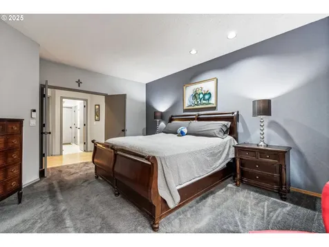 10215 SW 31st Avenue Portland OR 97219