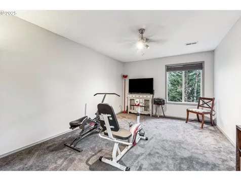 10215 SW 31st Avenue Portland OR 97219