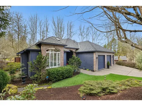 10215 SW 31st Avenue Portland OR 97219