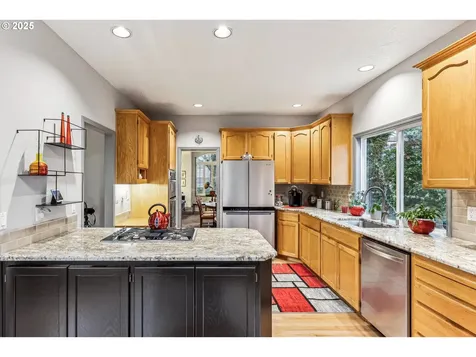 10215 SW 31st Avenue Portland OR 97219