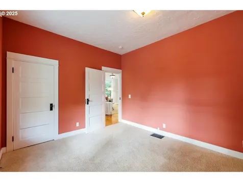 4035 SE 28th Place Portland OR 97202