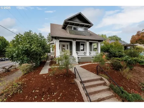 4035 SE 28th Place Portland OR 97202