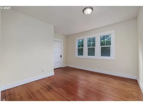 4035 SE 28th Place Portland OR 97202