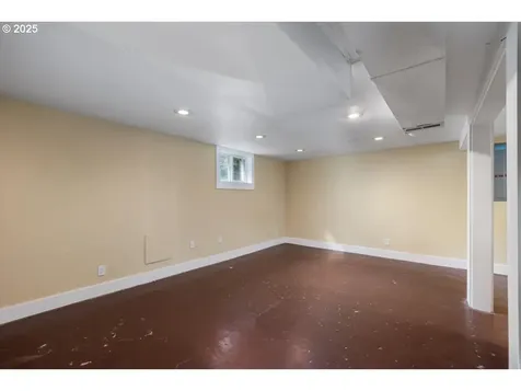 4035 SE 28th Place Portland OR 97202