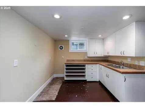 4035 SE 28th Place Portland OR 97202