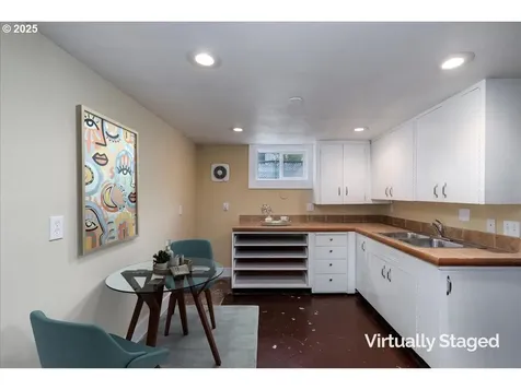 4035 SE 28th Place Portland OR 97202