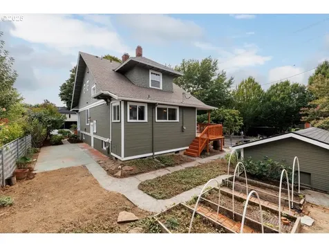 4035 SE 28th Place Portland OR 97202