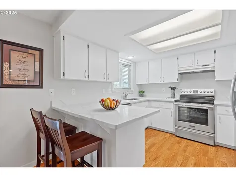967 NE Lovell Street Hillsboro OR 97124