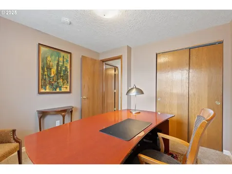 967 NE Lovell Street Hillsboro OR 97124