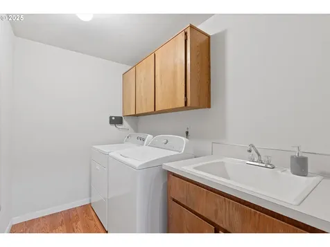 967 NE Lovell Street Hillsboro OR 97124