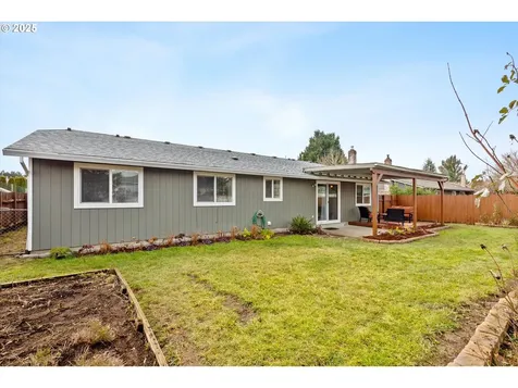 967 NE Lovell Street Hillsboro OR 97124
