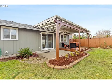 967 NE Lovell Street Hillsboro OR 97124