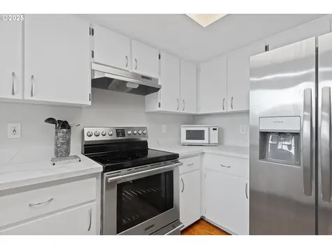 967 NE Lovell Street Hillsboro OR 97124