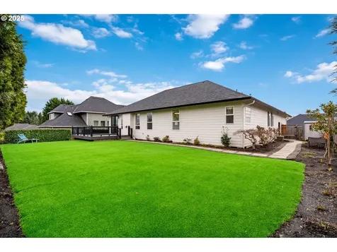 2412 NW 122nd Street Vancouver WA 98685