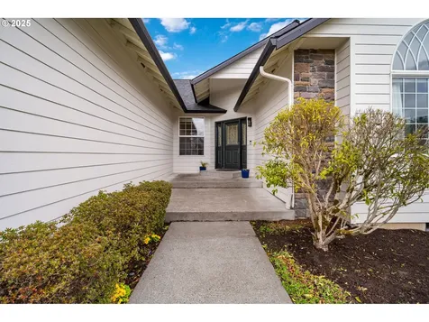 2412 NW 122nd Street Vancouver WA 98685