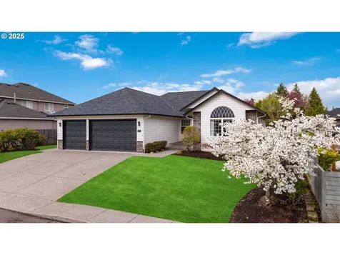 2412 NW 122nd Street Vancouver WA 98685