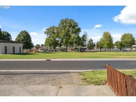 540 E Newport Avenue Hermiston OR 97838