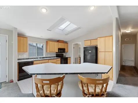 2806 NW Bayshore Loop Waldport OR 97394