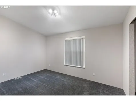 2806 NW Bayshore Loop Waldport OR 97394