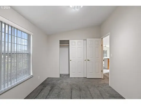 2806 NW Bayshore Loop Waldport OR 97394