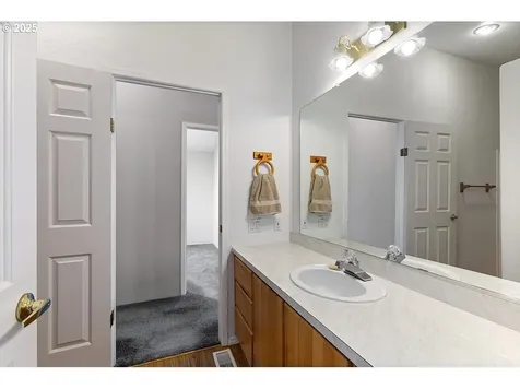 2806 NW Bayshore Loop Waldport OR 97394
