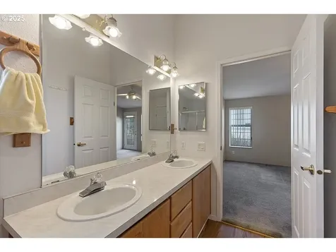 2806 NW Bayshore Loop Waldport OR 97394