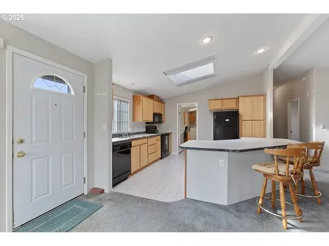 2806 NW Bayshore Loop Waldport OR 97394